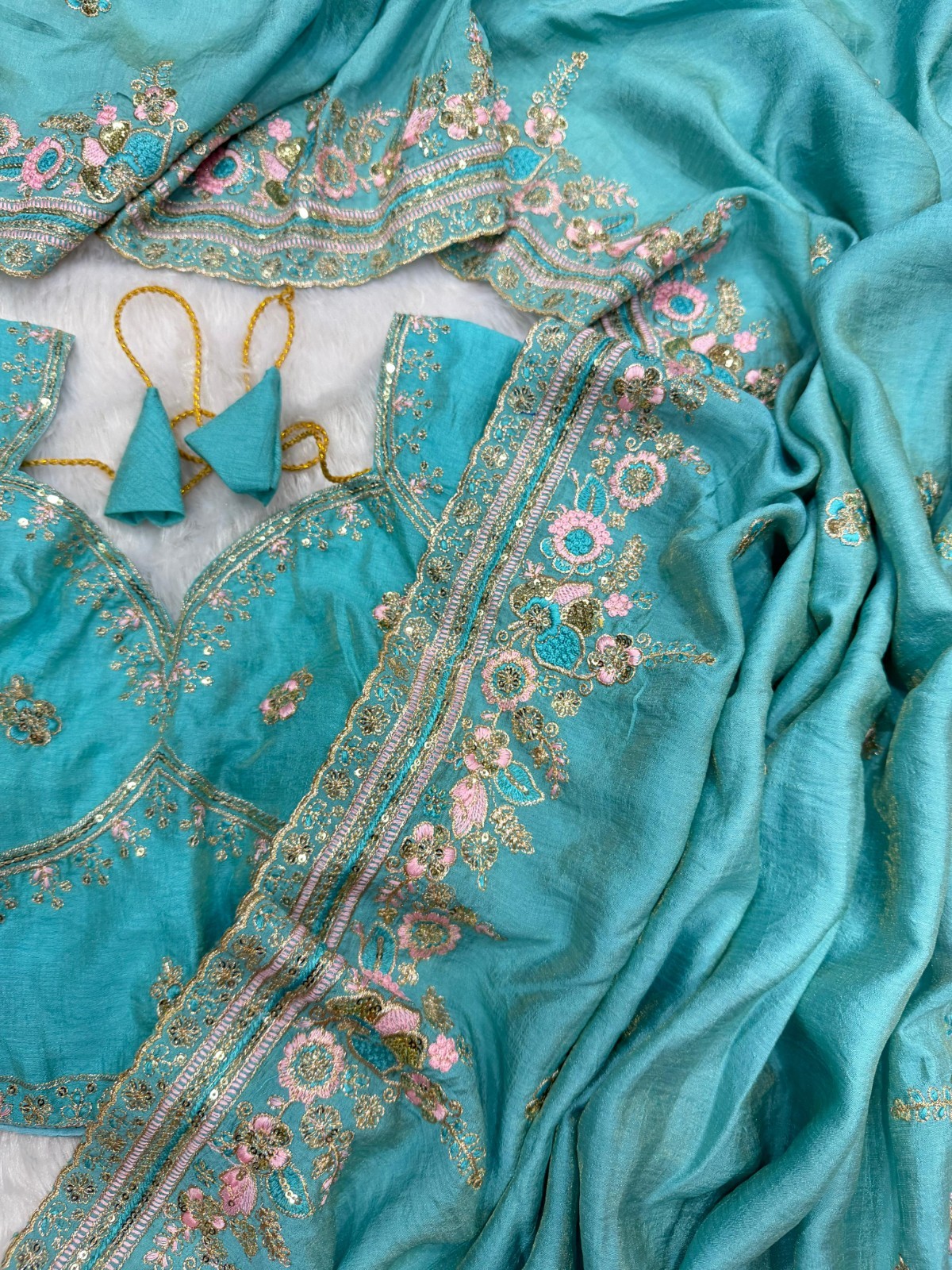 Bridal Silk Sari Blouse Designer Pakistani Ethnic Bollywood Indian Wedding Saree