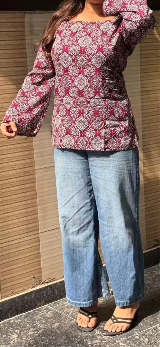 Women Cotton long SLEEVES SQUARE NECK DESIGN UNIQUE Short Kurti FOR PARTY WEAR
