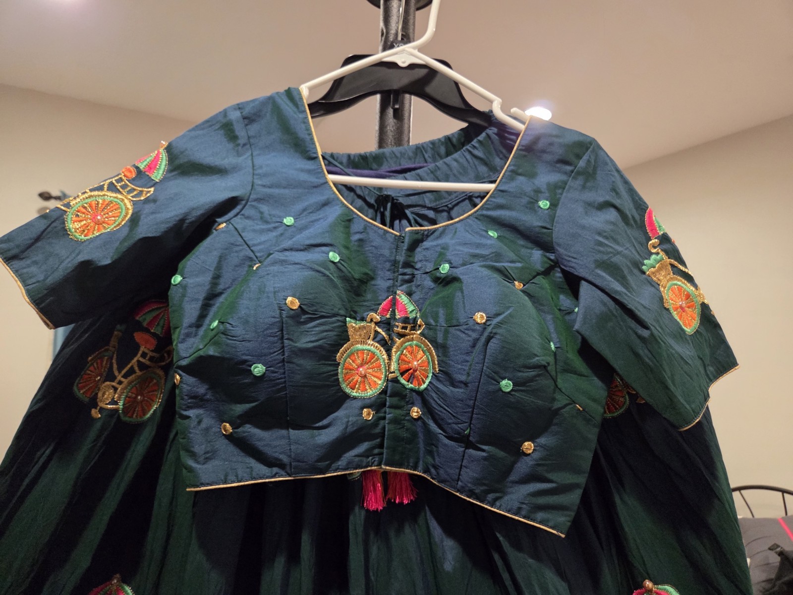 Designer Lehenga Embroided 3 Pcs Choli With Latke & Dupatta Forest Green NEW S-M