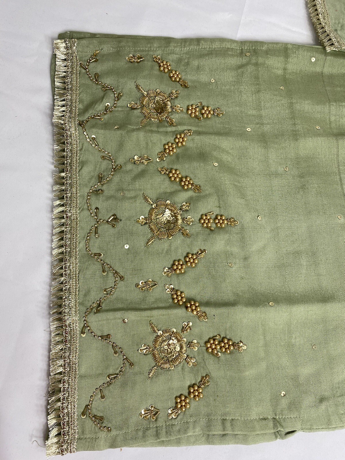 Little girls khaadi net hand embroidery kameez shalwar 6 years size 32