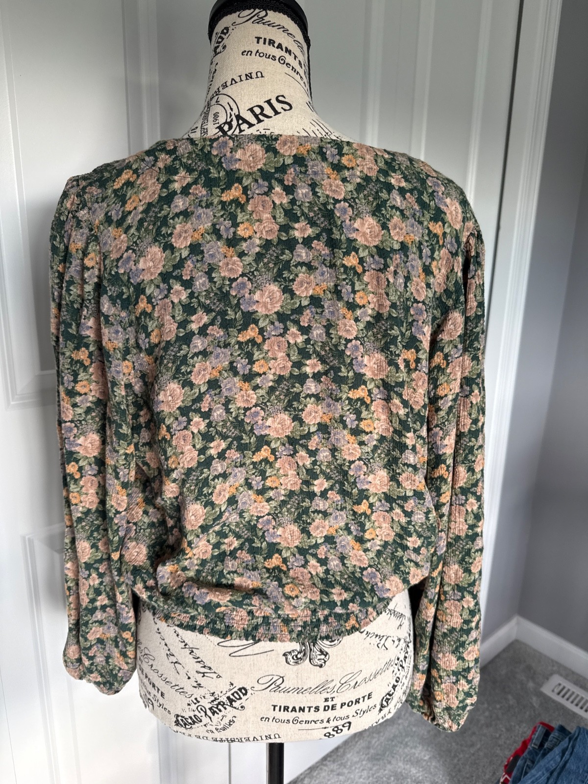 American Eagle Outfitters Floral Wrap Blouse, V-Neck, Tie Closure, Green, Large