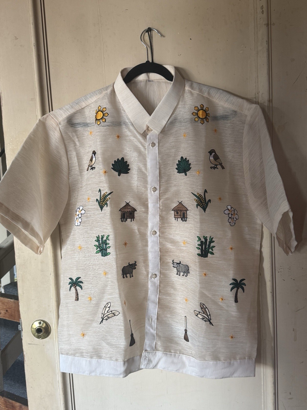 Barong Tagalog Men’s Embroidered Modern Nipa Hut, Leaves