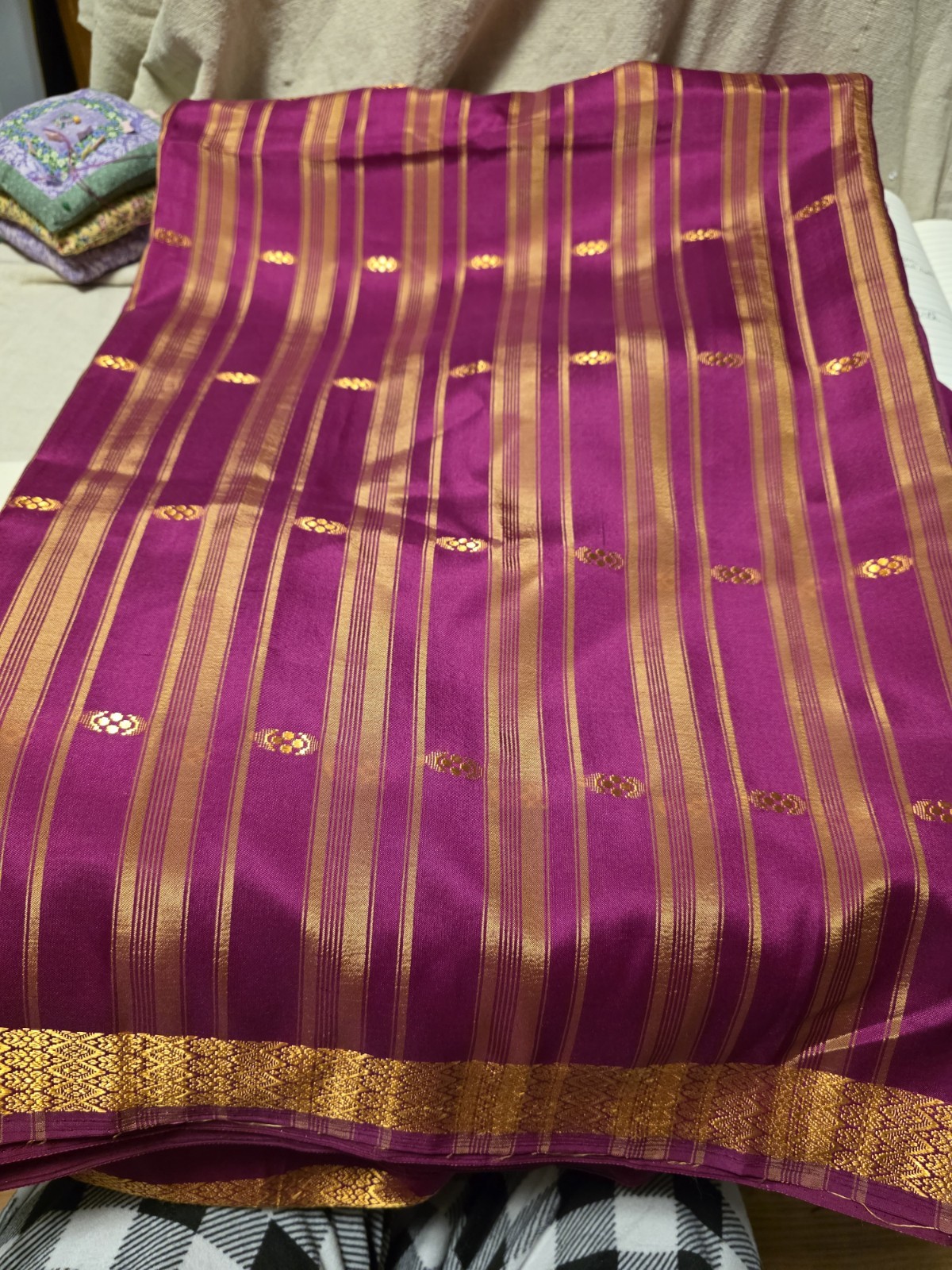 Vintage Saree Material, New. Violet And Gold. W/Blouse Piece. 07130PR