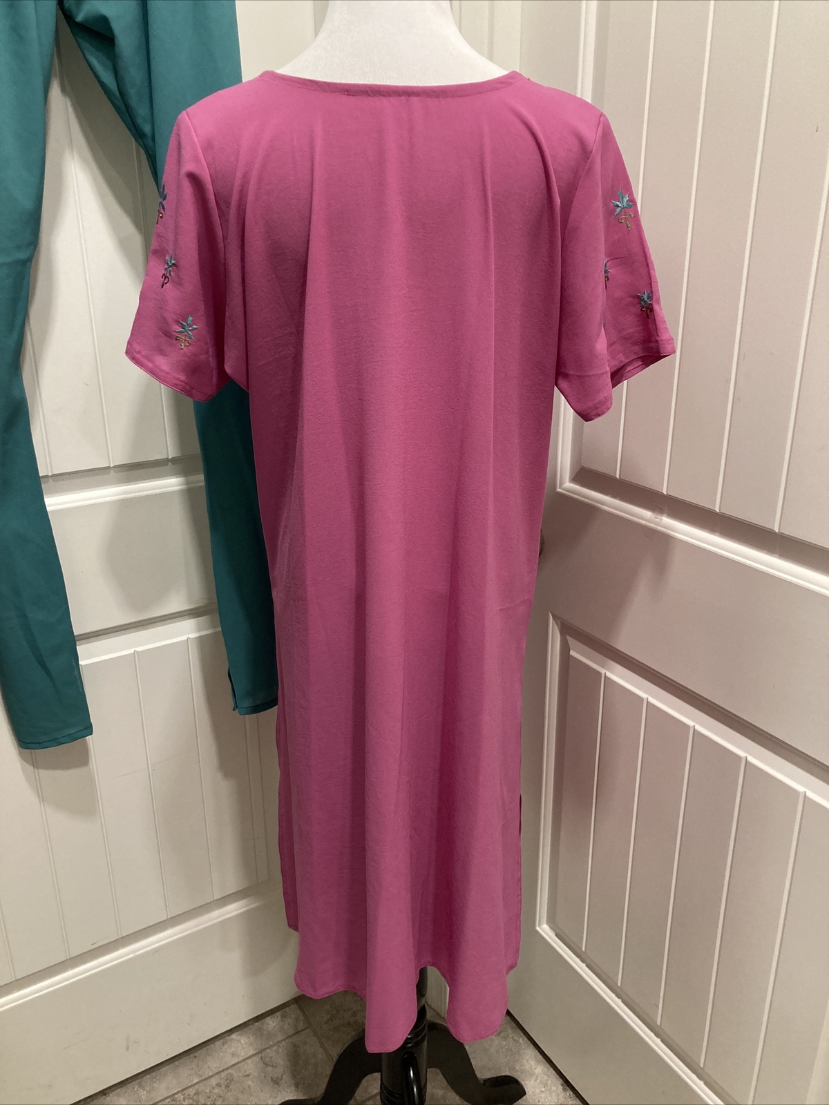 Beautiful Pink Turquoise Embroidered Unlined Tunic 3 pc Salwar Kameez No Size
