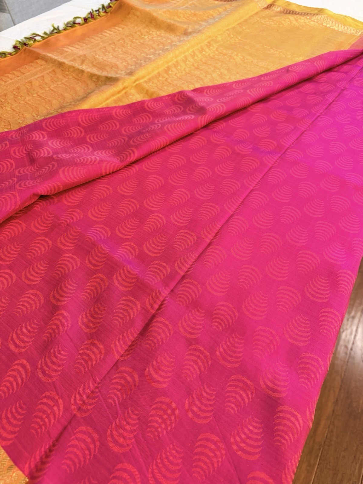 Kanjeevaram Pure Silk Saree – Rani Pink & Gold Zari Wedding Saree