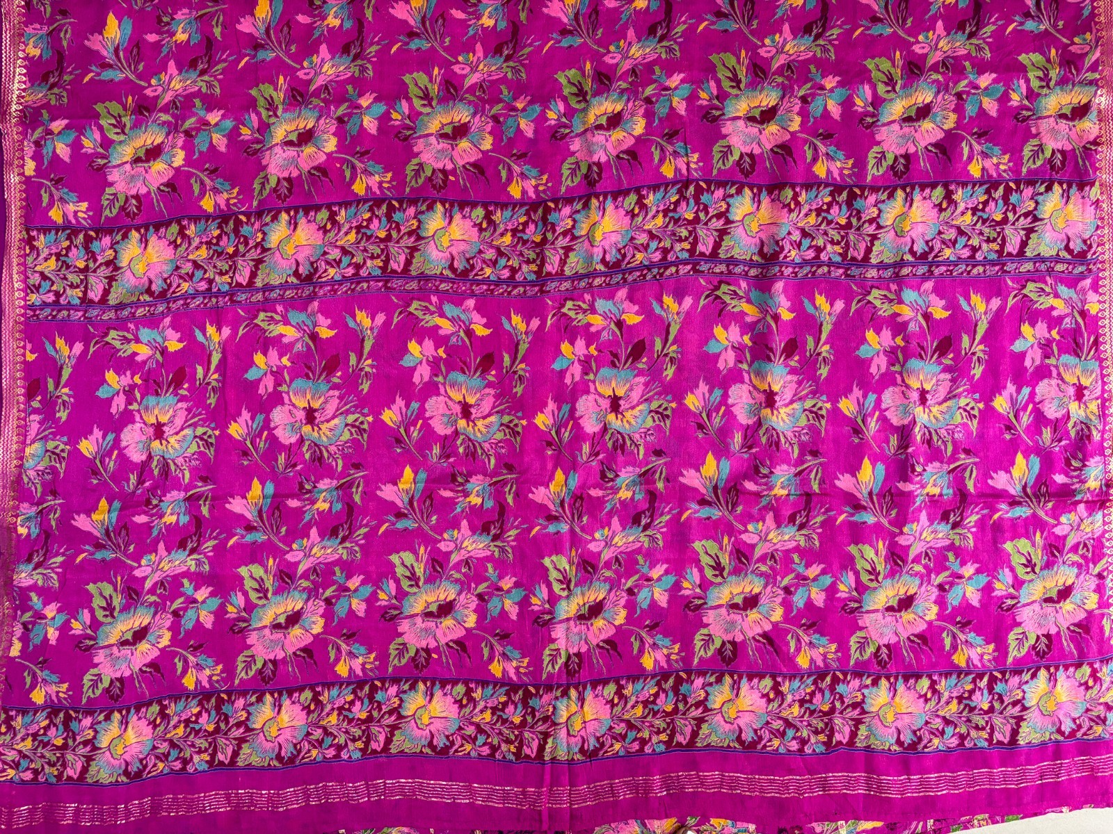 Vintage Chiffon Silk Saree, Lightweight Fabric for DIY & Sewing CS1202