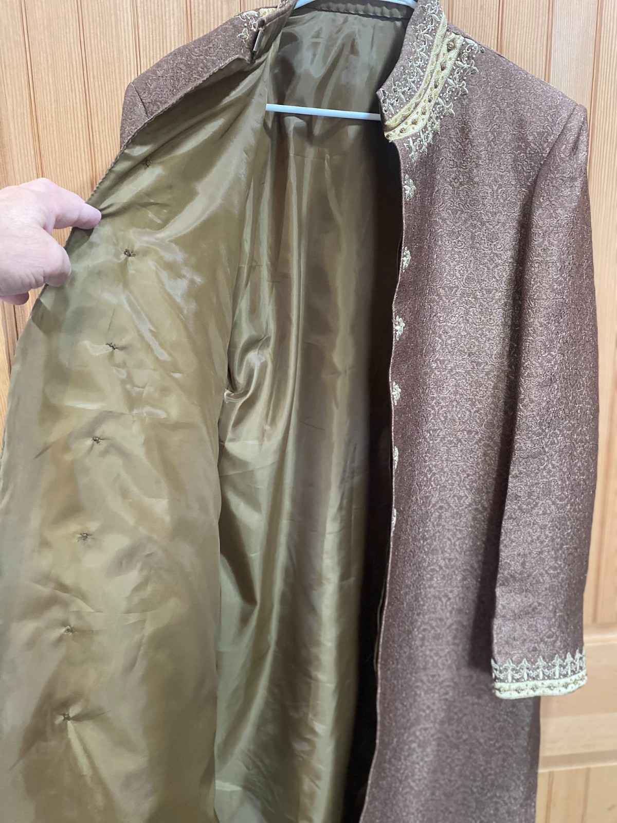 Sherwani Men’s Long Coat-like Formal Garment with Gold Embroidery