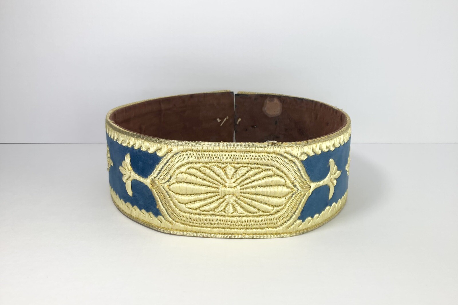 VTG 60s 30.5” Handmade Gold/Blue Sewn Fabric Jordan Middle East Mens Kaftan Belt