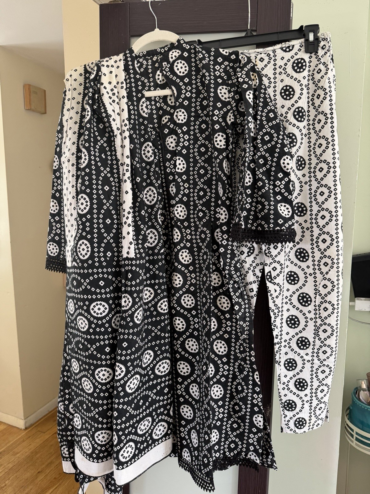 Women’s Black & White Printed Cotton Salwar Kameez 3pc Set w/ Dupatta, M