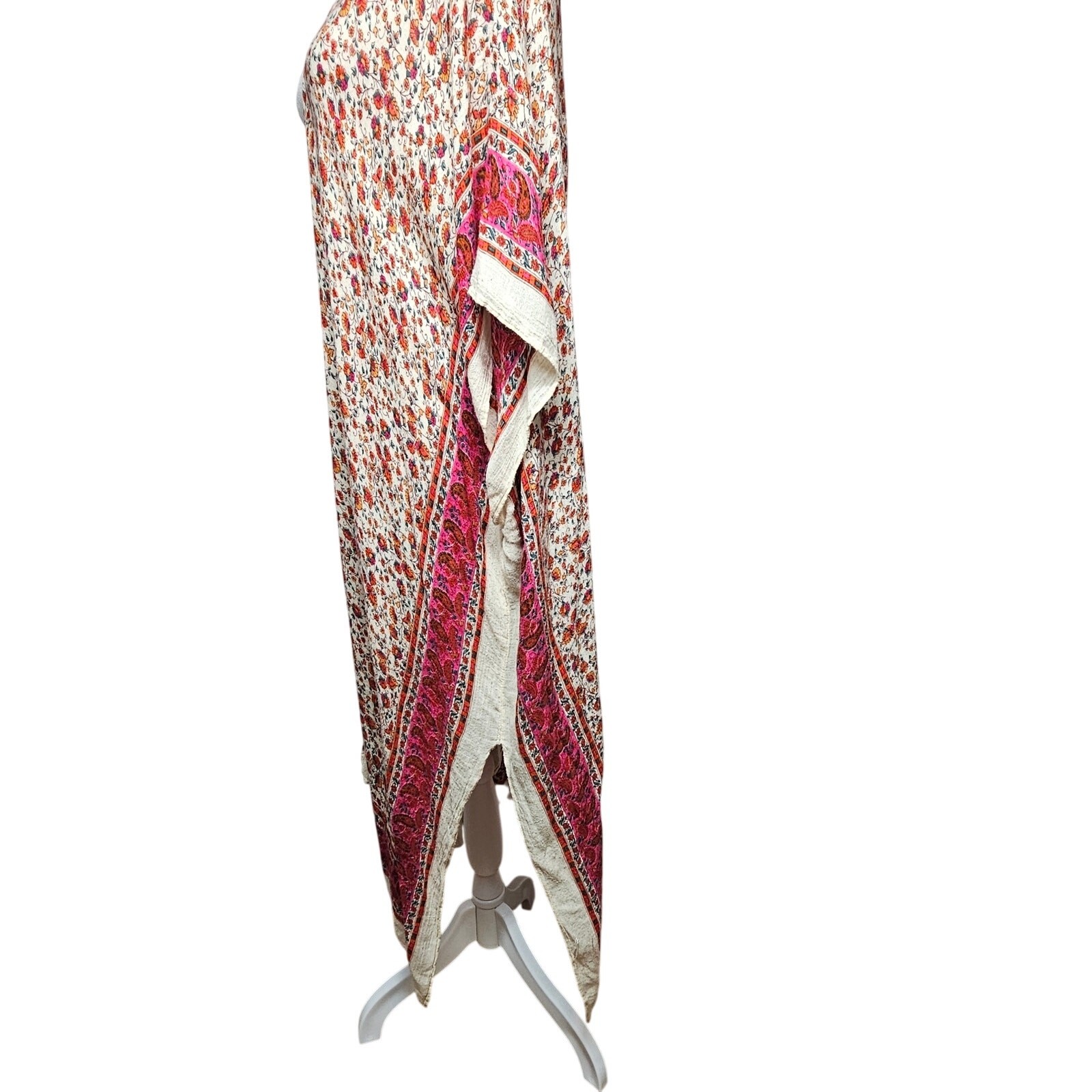American Eagle “All the Blooms” Floral and Paisley Boho 100% Viscose Kimono OS