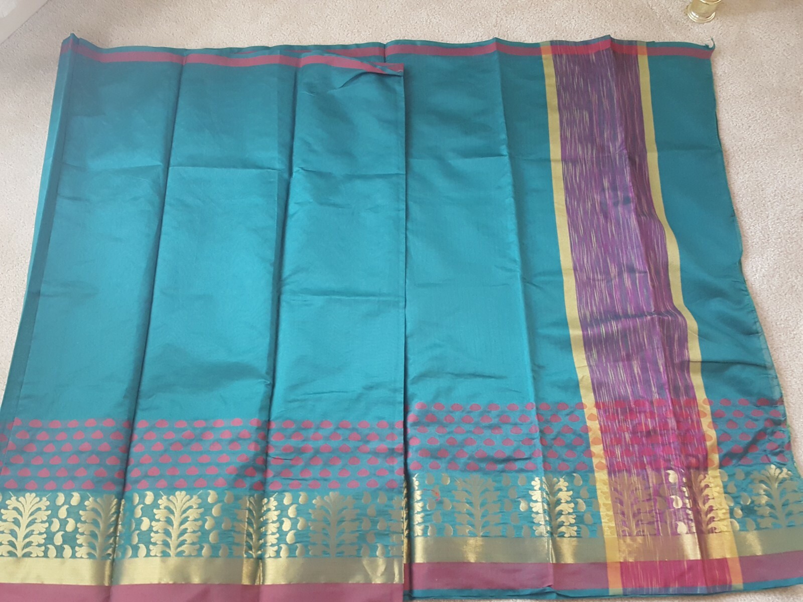 Gorgeous Teal/pink light weight saree/ Embroidered ready made blouse size 36