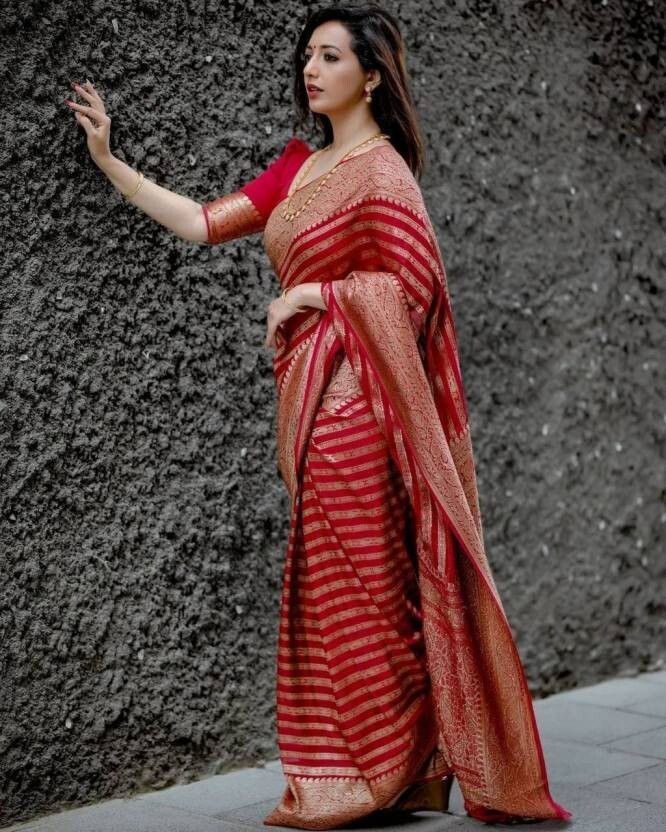 Soft Silk Saree for Wedding With Blouse Piece (Leriya Paithani), Red Color Saree