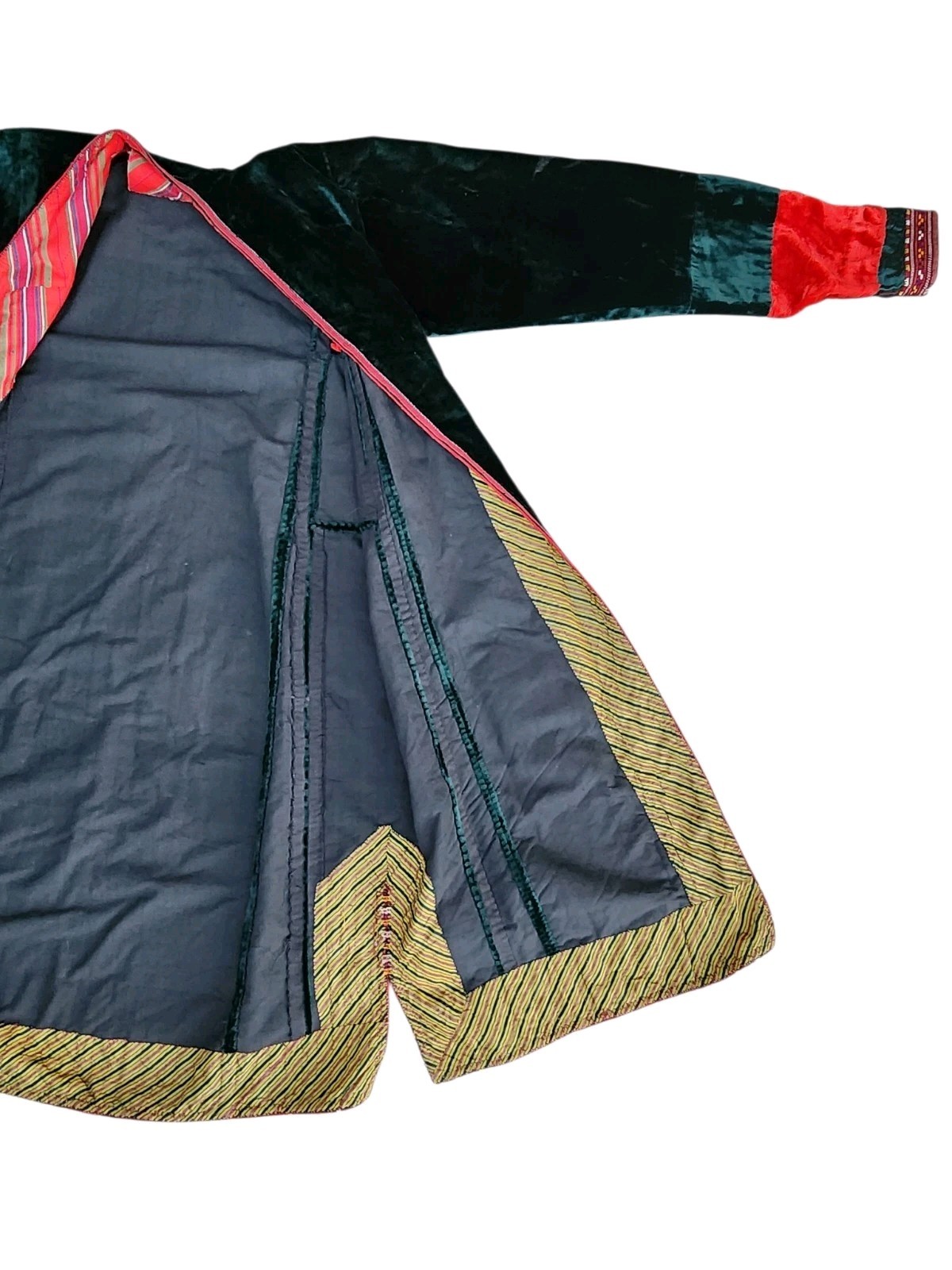 Vintage Turkmen Velvet Green Red Embroidered Chapan, Kaftan Robe (M/L ?)