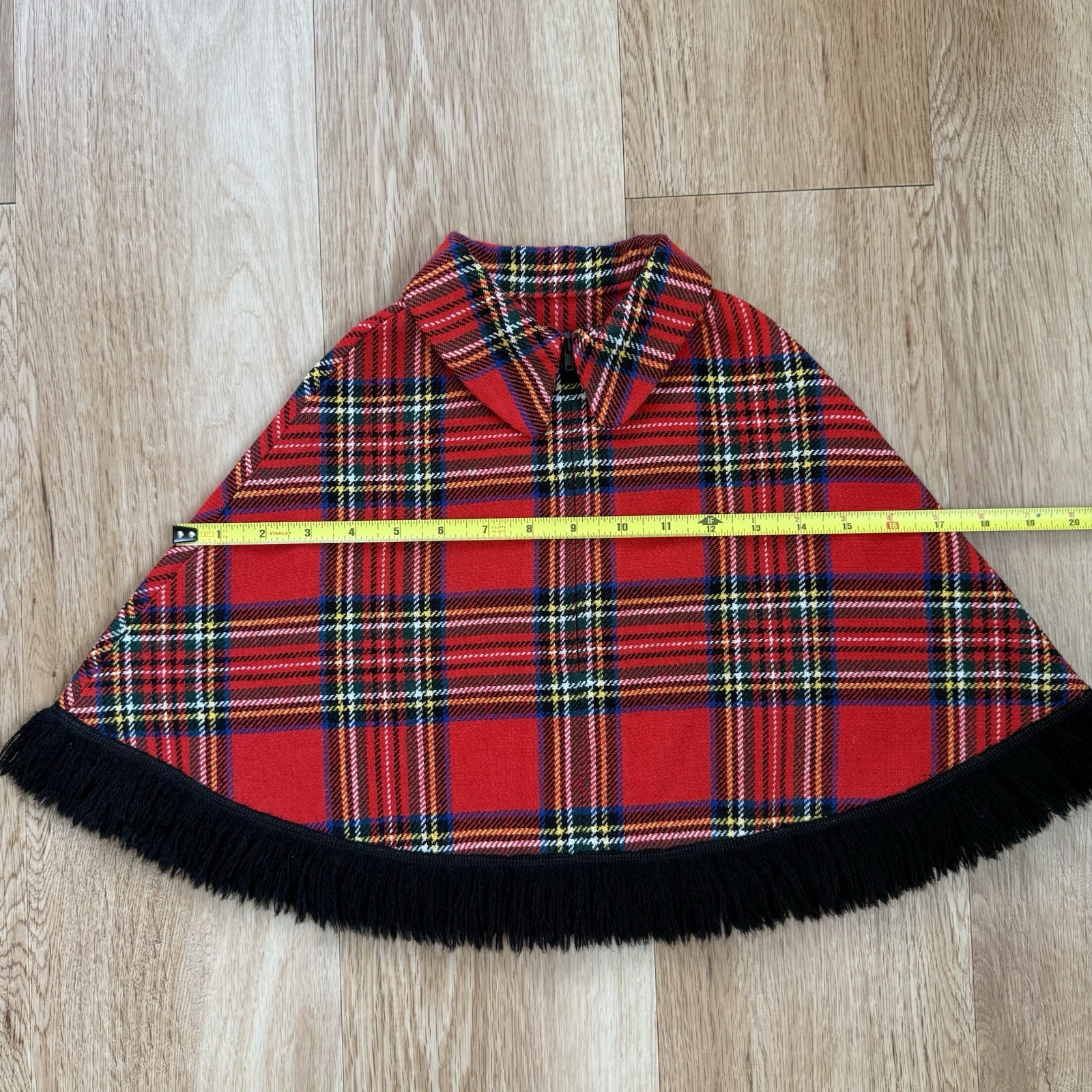 Vintage Tartan/Plaid Wool Blend Holiday Winter Cape Child Size Made in Scotland