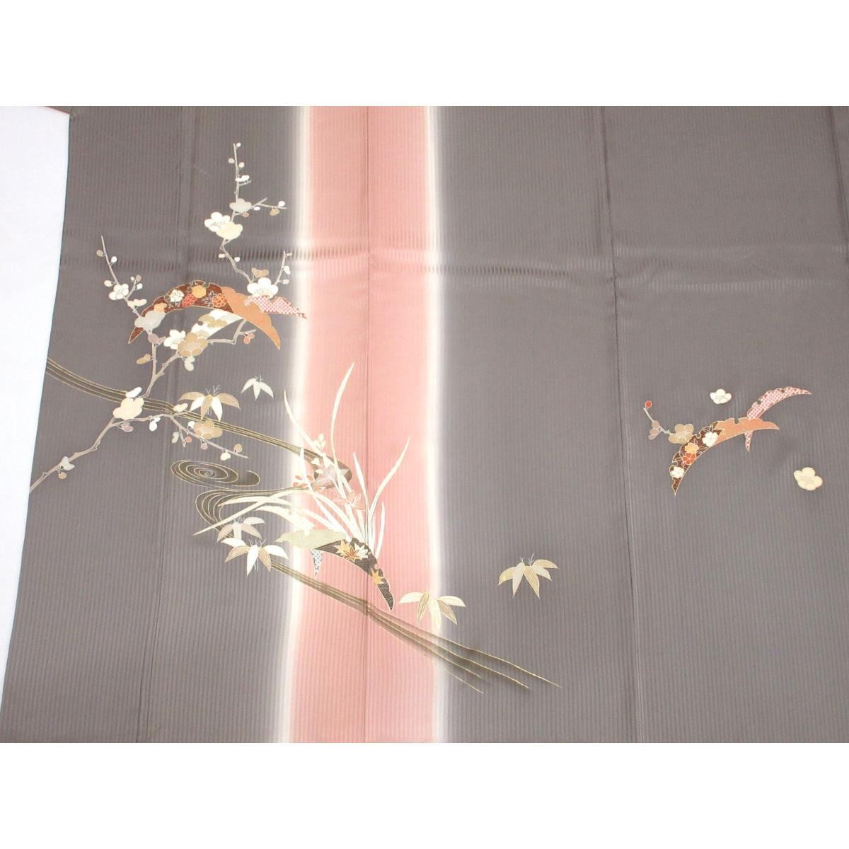Authentic Japanese Kimono, Yuzen dyeing with gold leaf and gradation dyeing….