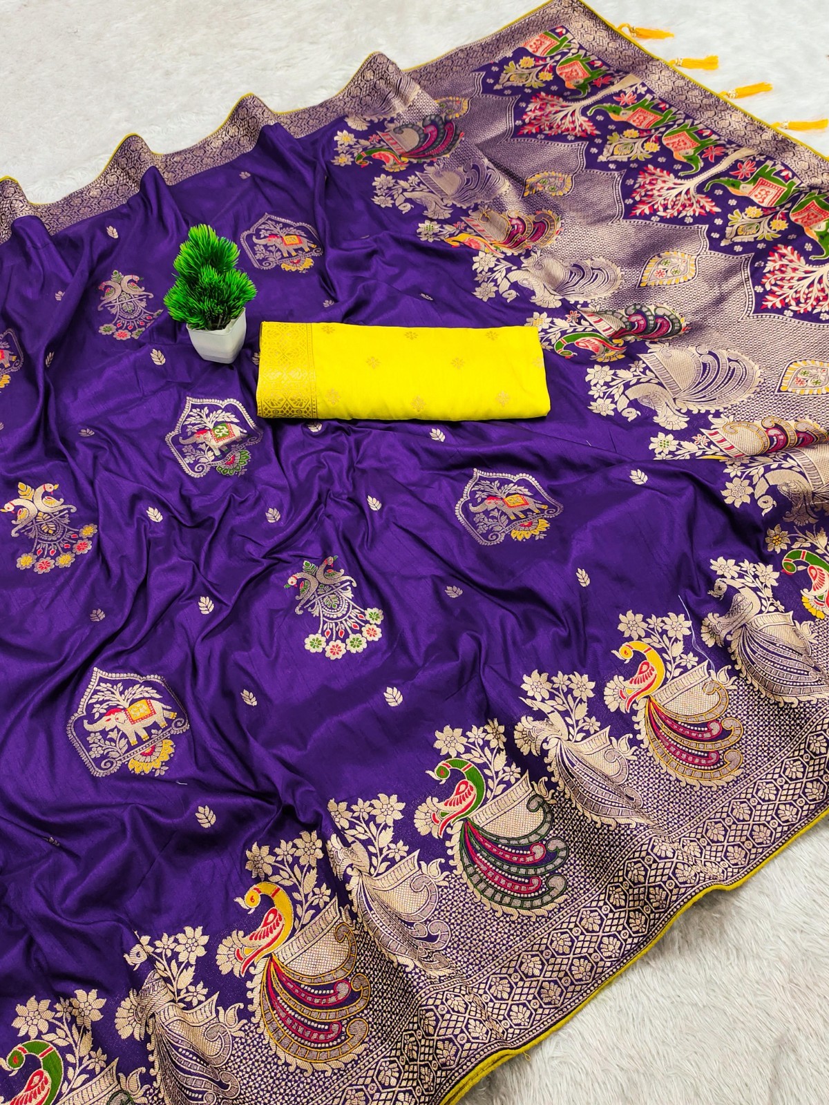 New Launching Pure Viscose Dolla Silk Saree With Blouse For Wedding Wear
