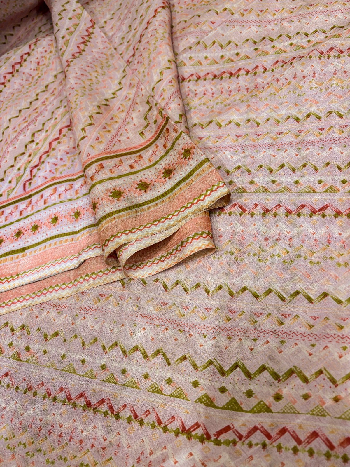 Vintage Chiffon Silk Saree, Lightweight Fabric for DIY & Sewing CS1100