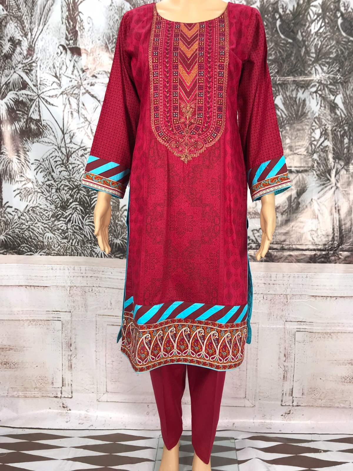 TAWAKKAL MAHRU EMBROIDERED LAWN Collection 3 PIECE SUIT READY TO WEAR