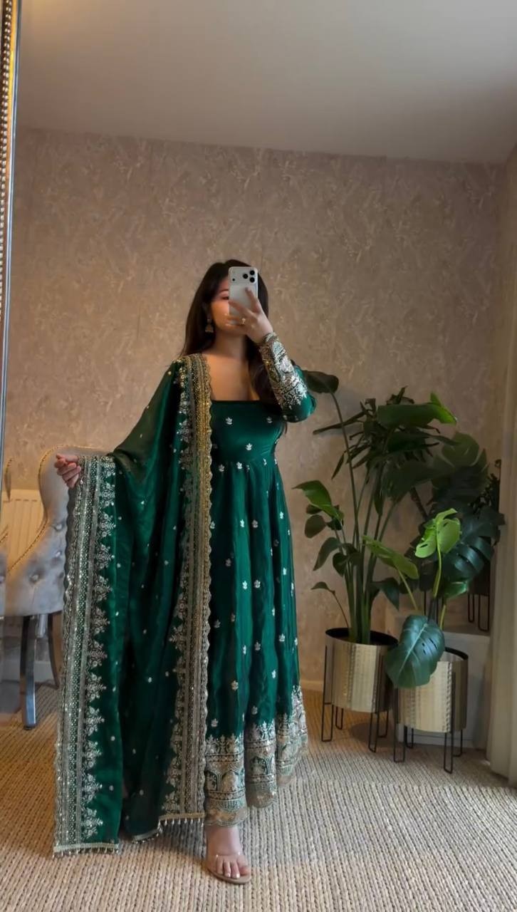 Beautiful Look Heavy Georgette Green Gown Bottom With Dupatta For Women Wear