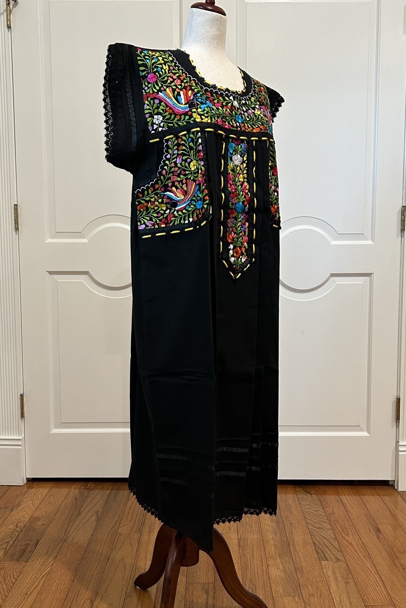 Mexican Black dress, Oaxaca dress, hand embroidery dress.