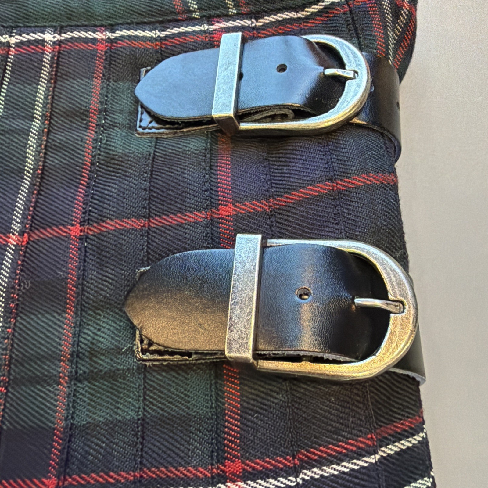Scottish Highland Redstone Scottish National Tartan Kilt Men Size 30-32
