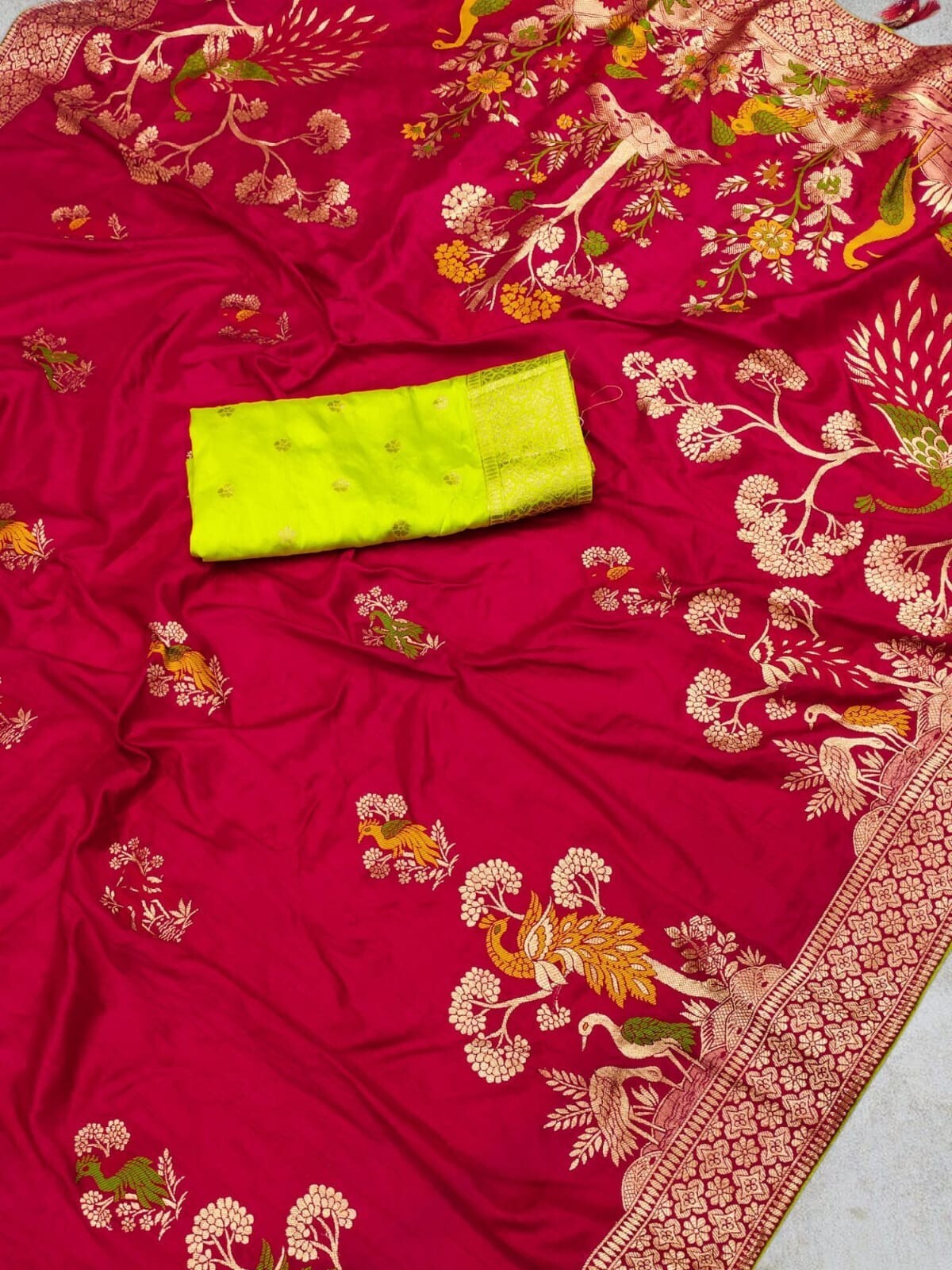 Summer Style Viscose Dolla Silk Saree With Meenakari Weaving And Contrast Blouse