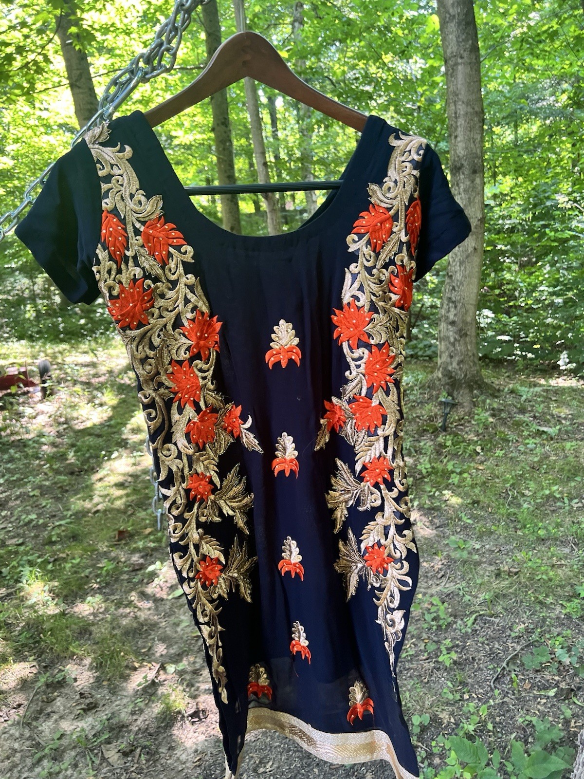 Indian /Pakistani Women Shalwar Kameez Bejeweled Embroidered Navy Red Gold Small