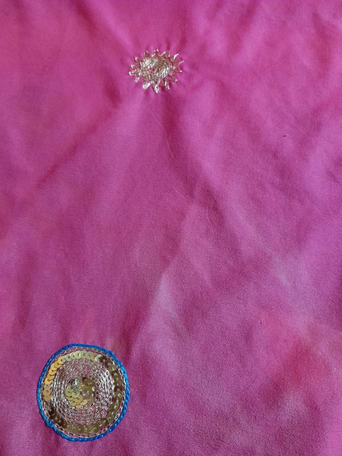 EAST INDIAN VINTAGE CHIFFON SARI HEAVILY EMBELLISHED GOLD SEQUINS 6YDS L X 45″ W
