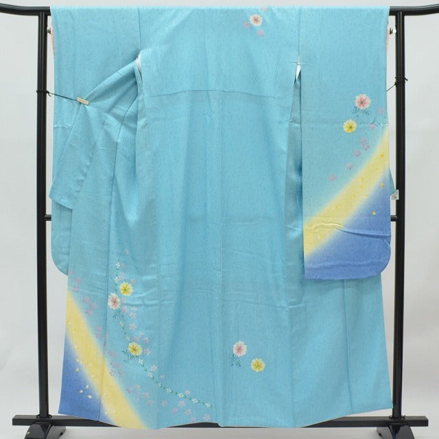 Vintage Kimono Furisode | Light Blue Silk Floral Pattern | Tall Size rr0298b