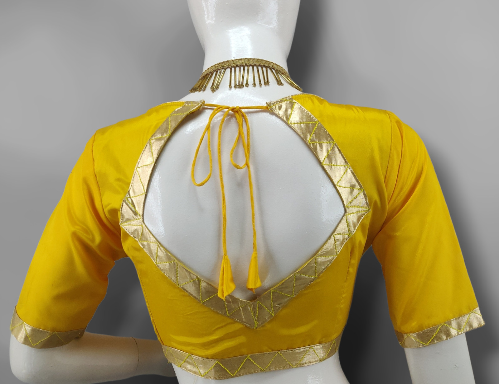 Handmade Dupion Silk Blouse with Sweetheart Neck and Elbow Sleeves . Saree Blous