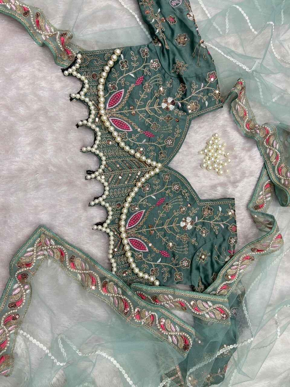 Attractive Look Premium Net Saree With Beautiful Blouse For Functional Wear