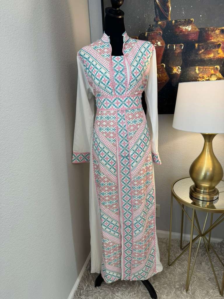Jameelah Thobe Set – Women’s Embroidered Dress, Perfect for Eid, Abaya, Ramadan