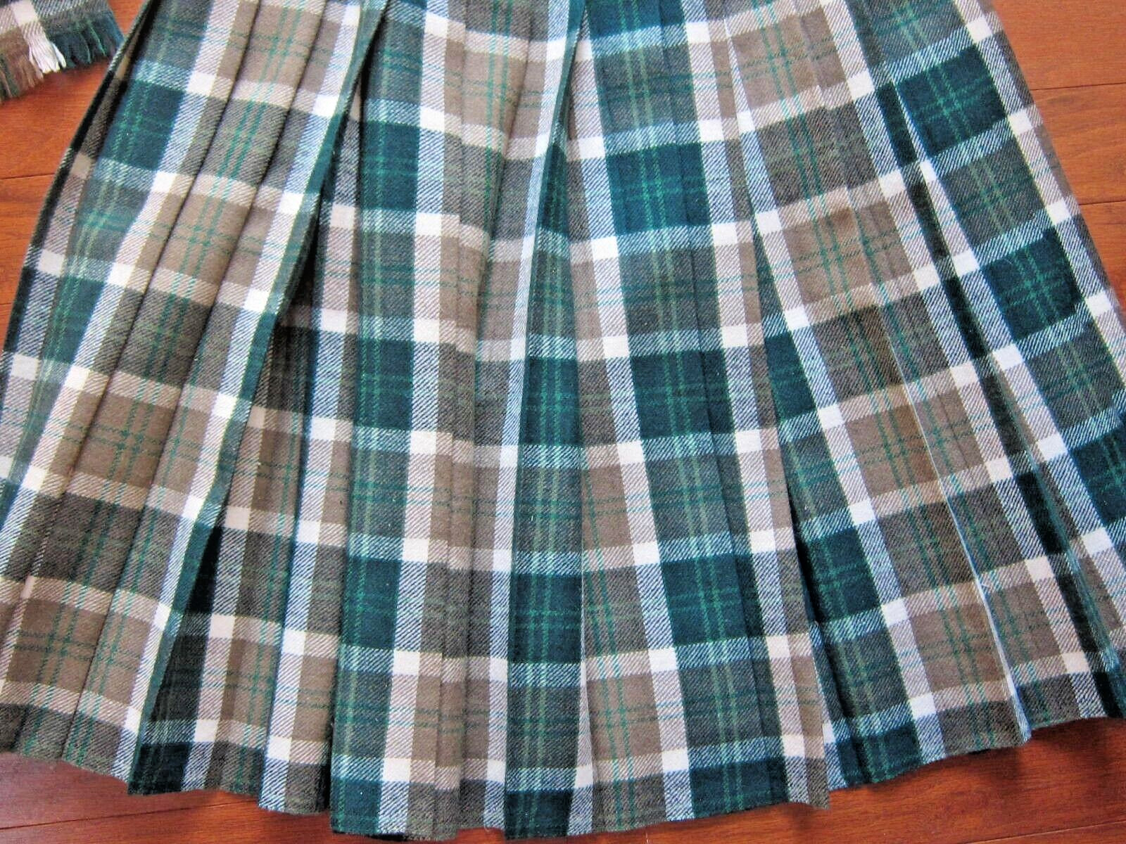 Womens Geoffrey Tailor Highland Royal Mile Scotland Wool Tartan Kilt & Scarf Sm