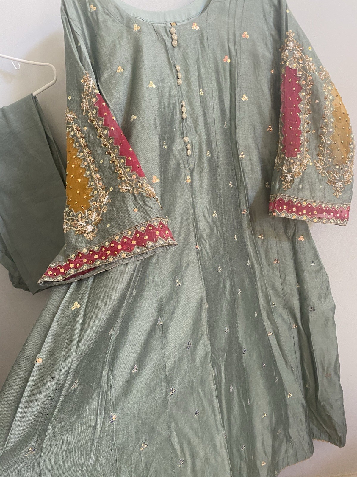 LM Pakistani Green Silk Embroidered Salwar Kameez Women’s M Traditional