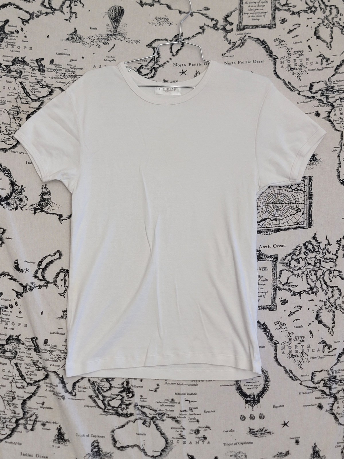 Chicks Studio White 100% Cotton T-Shirt Women’s Size L Short Sleeve Crew Neck