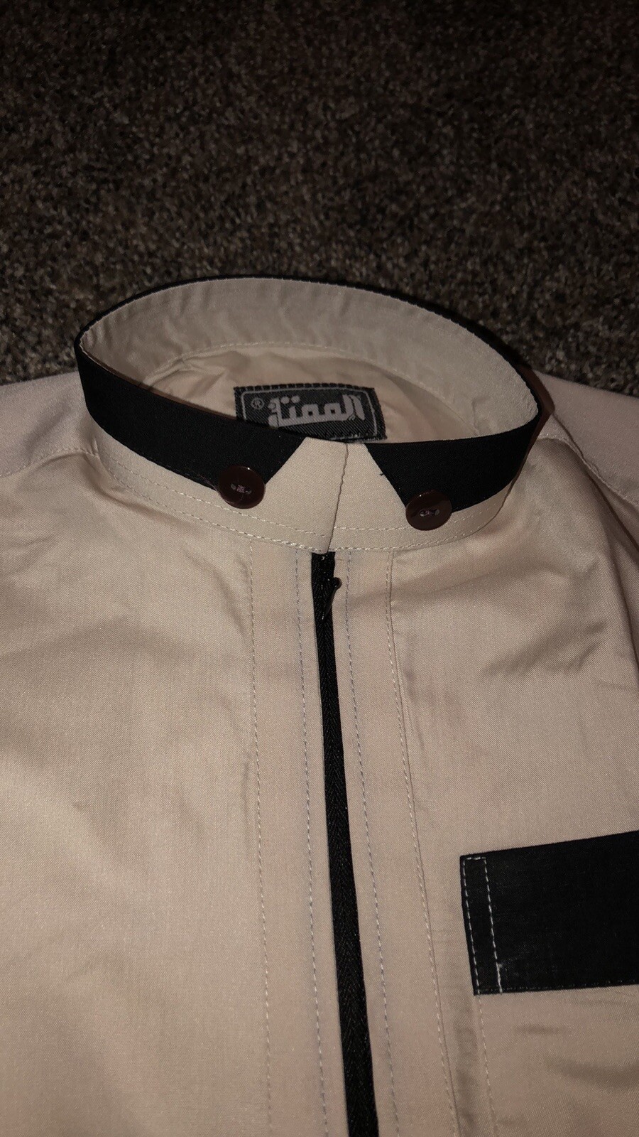 Unknown boy’s beige/brown jalamia long sleeve 40