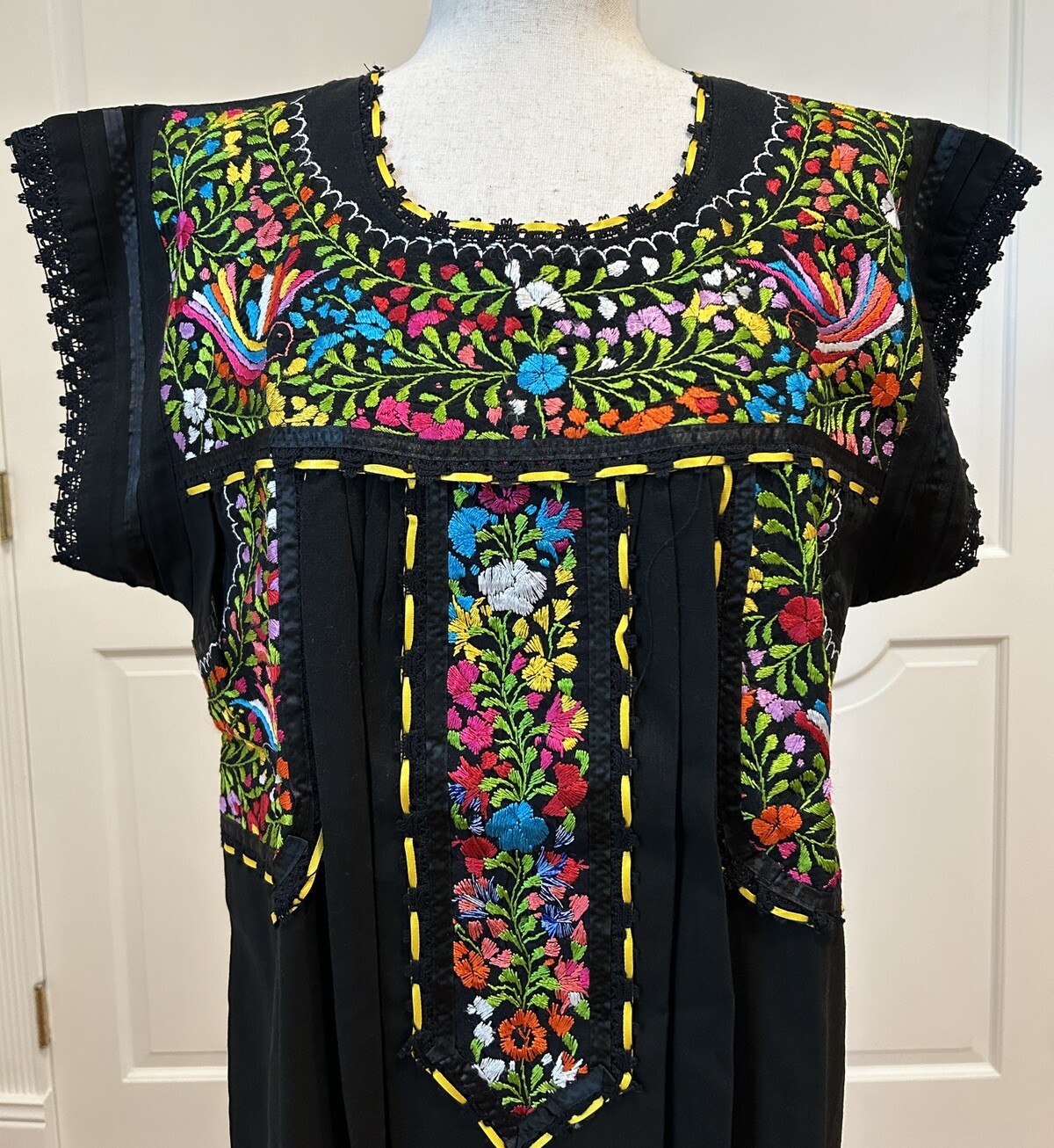 Mexican Black dress, Oaxaca dress, hand embroidery dress.