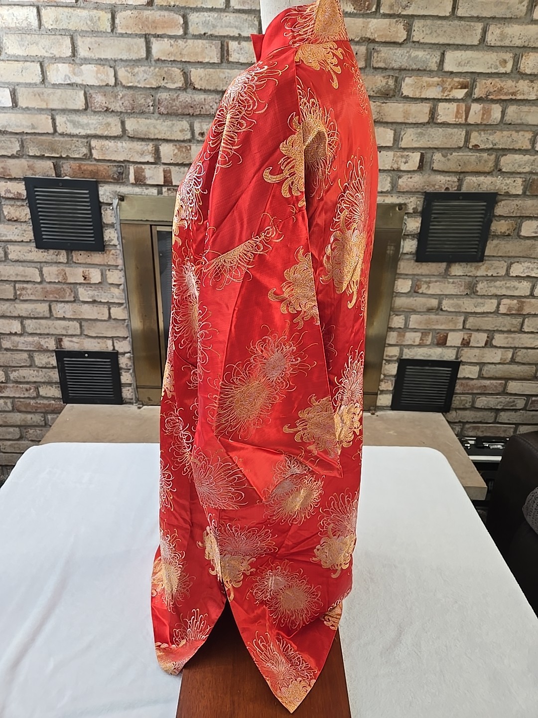 Vtg Mid-century Japanese Made Robe Womans Sz Large Hostess Coat Crysanthemum