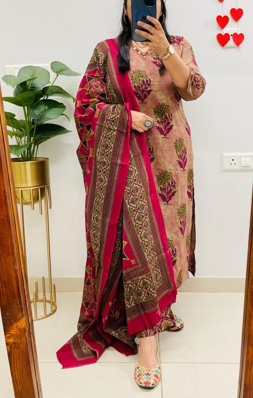 Women’s Dusty Rose Cotton Kurta Pant Set with Dupatta Printed Ethnic Outfit