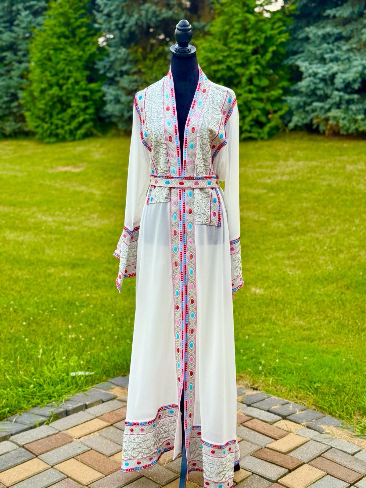 Women’s Middle Eastern Kaftan Robe Embroidered Black Gold White Blue