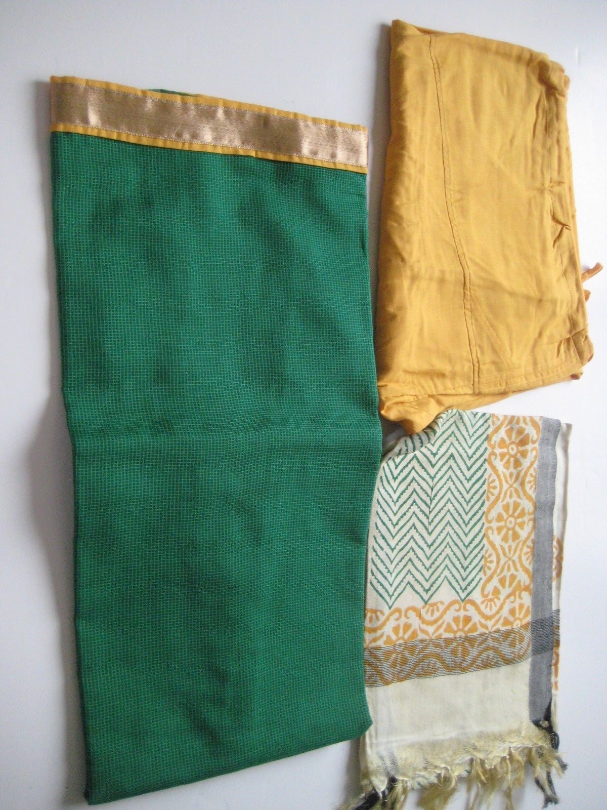 Indian 3 Pcs Salwar Suit Green/Yellow/Gold Size L