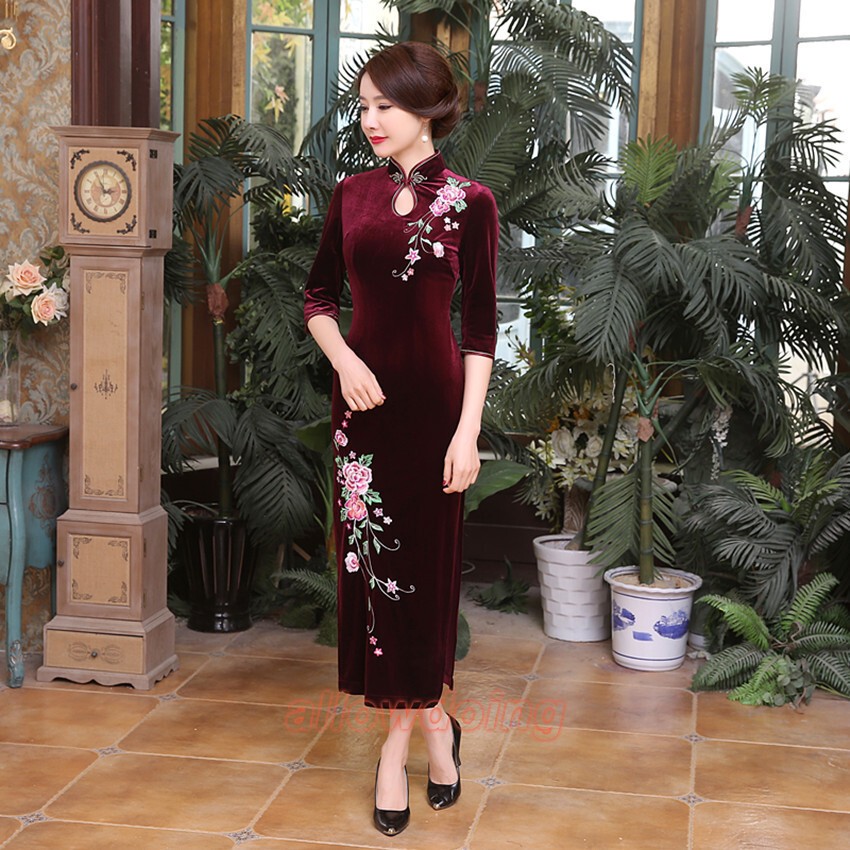 Chinese Traditional Velvet Qipao Dress Women Evening Gowns Embroidery Cheongsam