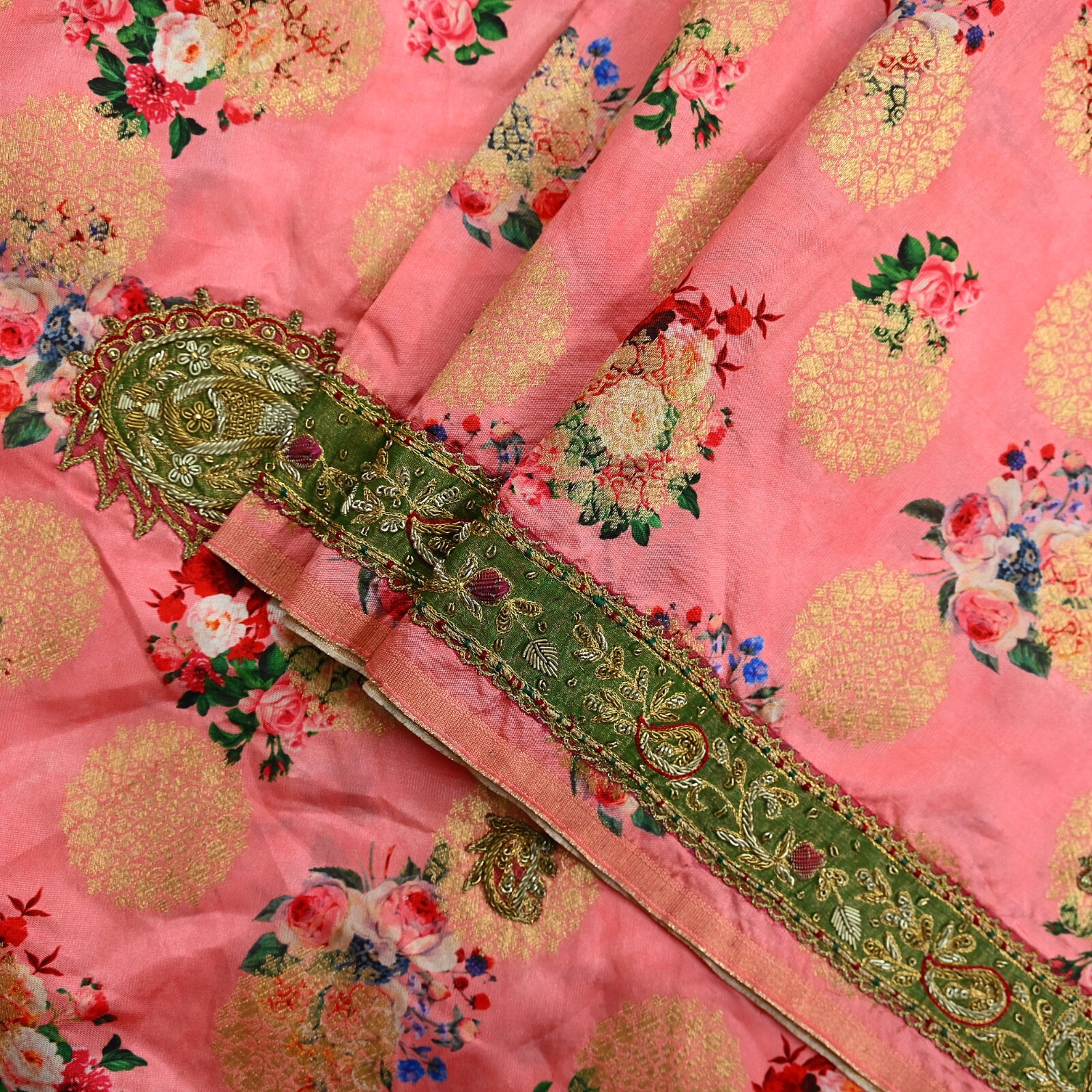 Vintage Peach Sarees Hand Embroidered Woven Brocade Sari Fabric 6Yd Sewing Dabka