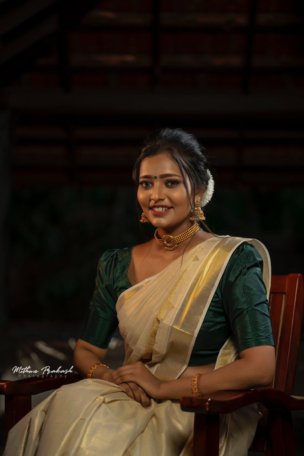 Kerala Embroidered tissue Saree with Blouse Material Birthday occasions, wedding