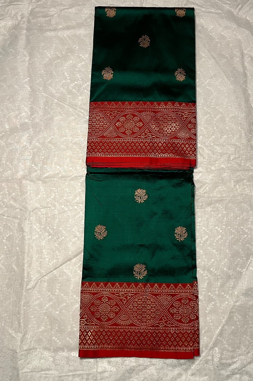 Exquisite Pure Katan Banarasi Silk Saree – Bottle Green with Red Zari Border