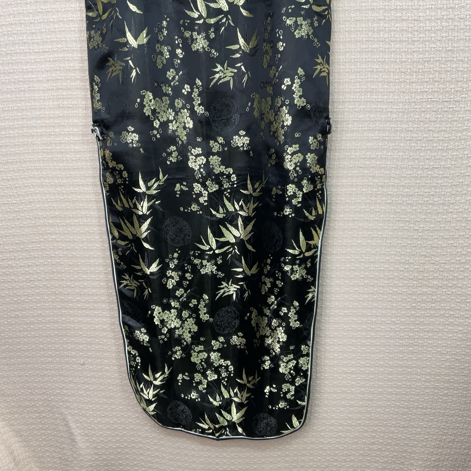 Mimi Oriental Cheongsam Qipao Dress Black Gold Floral Print Sleeveless Size M