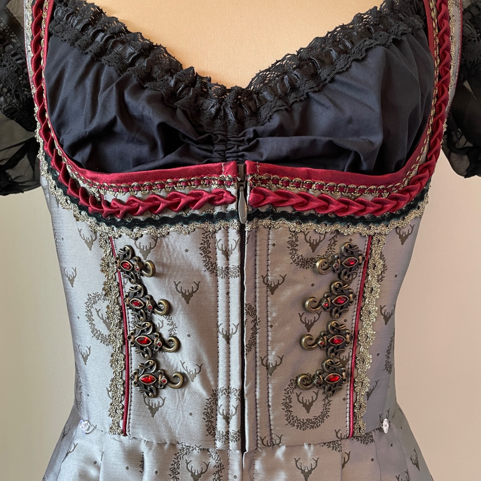 Krüger Feeling Dirndl Set EU 42 US 10/12 Gray Burgundy Deer Oktoberfest NWT