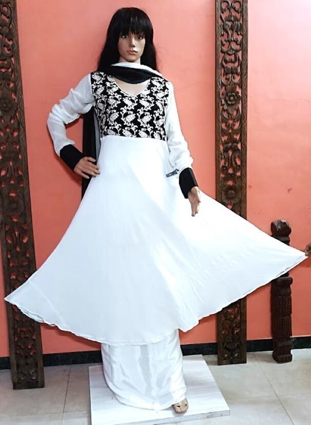 Indian Pakistani Designer Embroidered Party Wear Crepe Silk Anarkali Gown Set -M