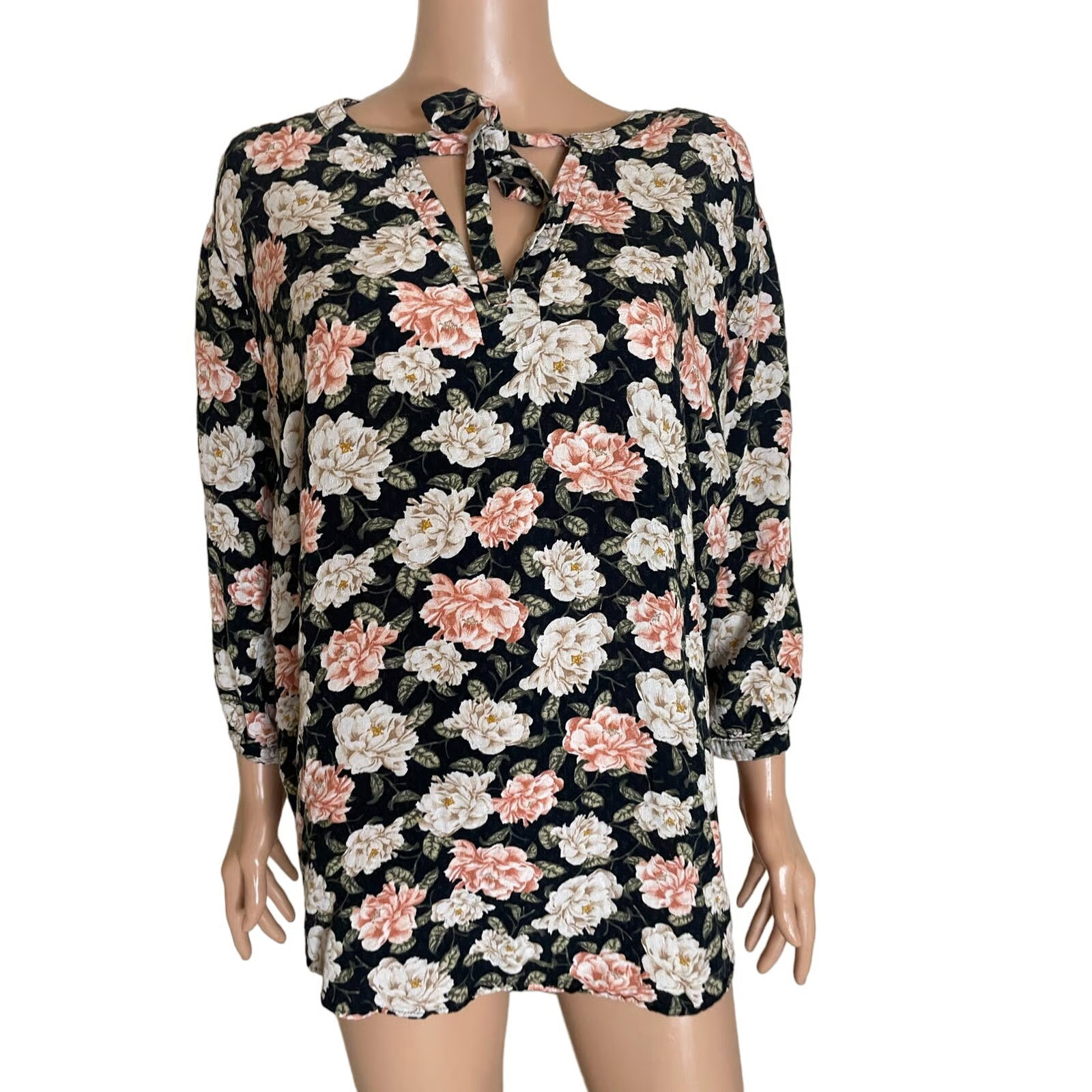 Torrid blouse Top black floral print V-neck tie SZ 3XL plus 3/4 sleeve career