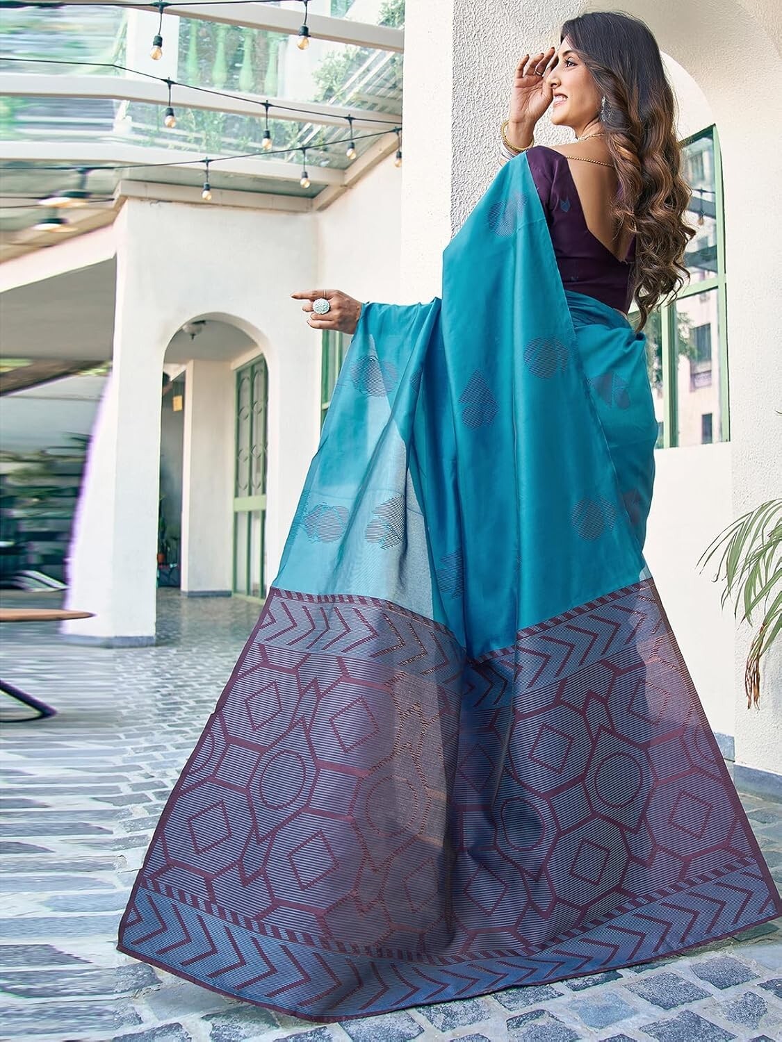 Women’s Banarasi Silk Jacquard Saree with Unstitched Blouse Piece